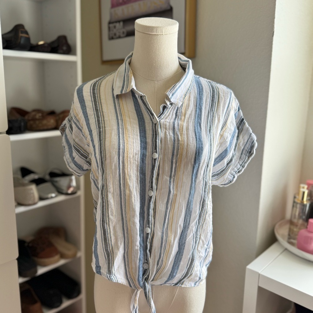 Forever 21 Blue and White Striped Button-Up Tie-Front Blouse Size Large